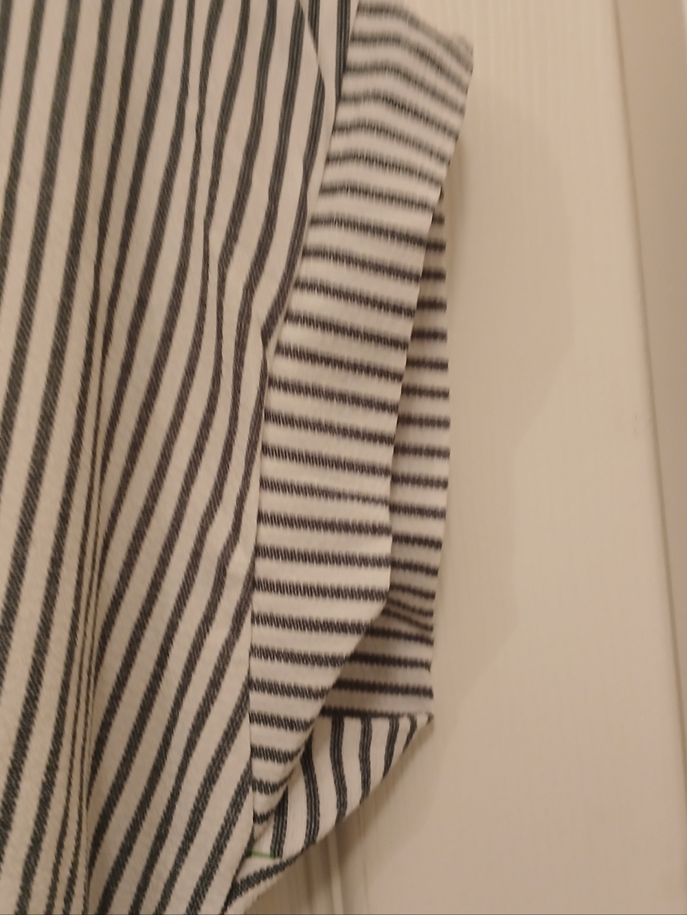 Faith & Joy Stripe Blouse Women's Size XL V Neck Crop Top Workwear - Picture 4 of 6